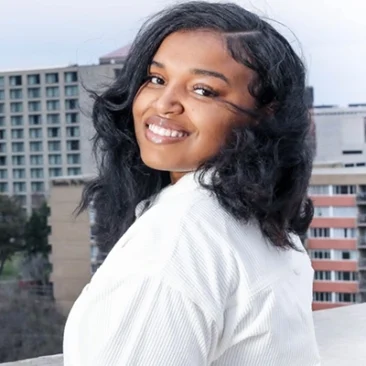 Coach Chloe Reese - Eclipse volleyball club kc